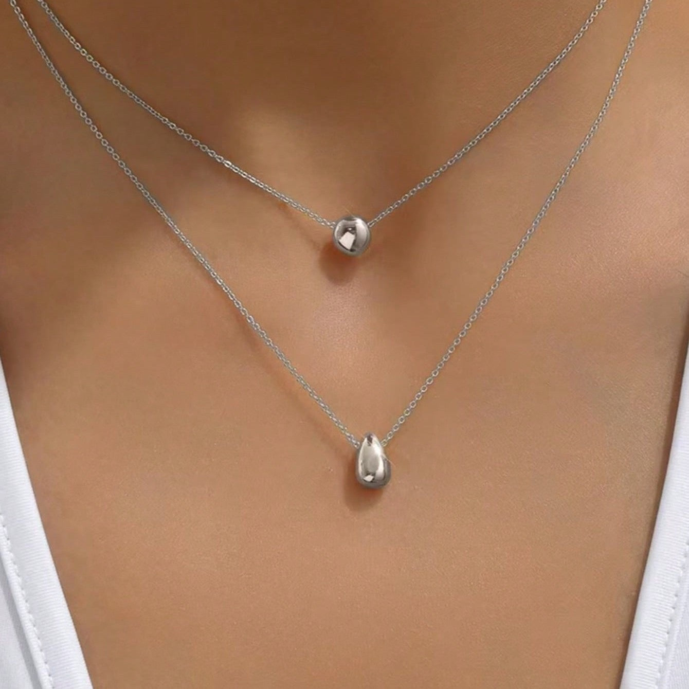 Simple layered necklace